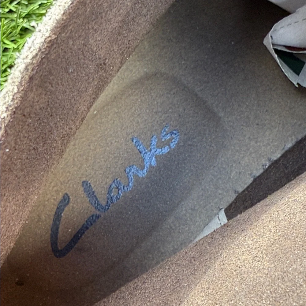 Clarks classic chukka